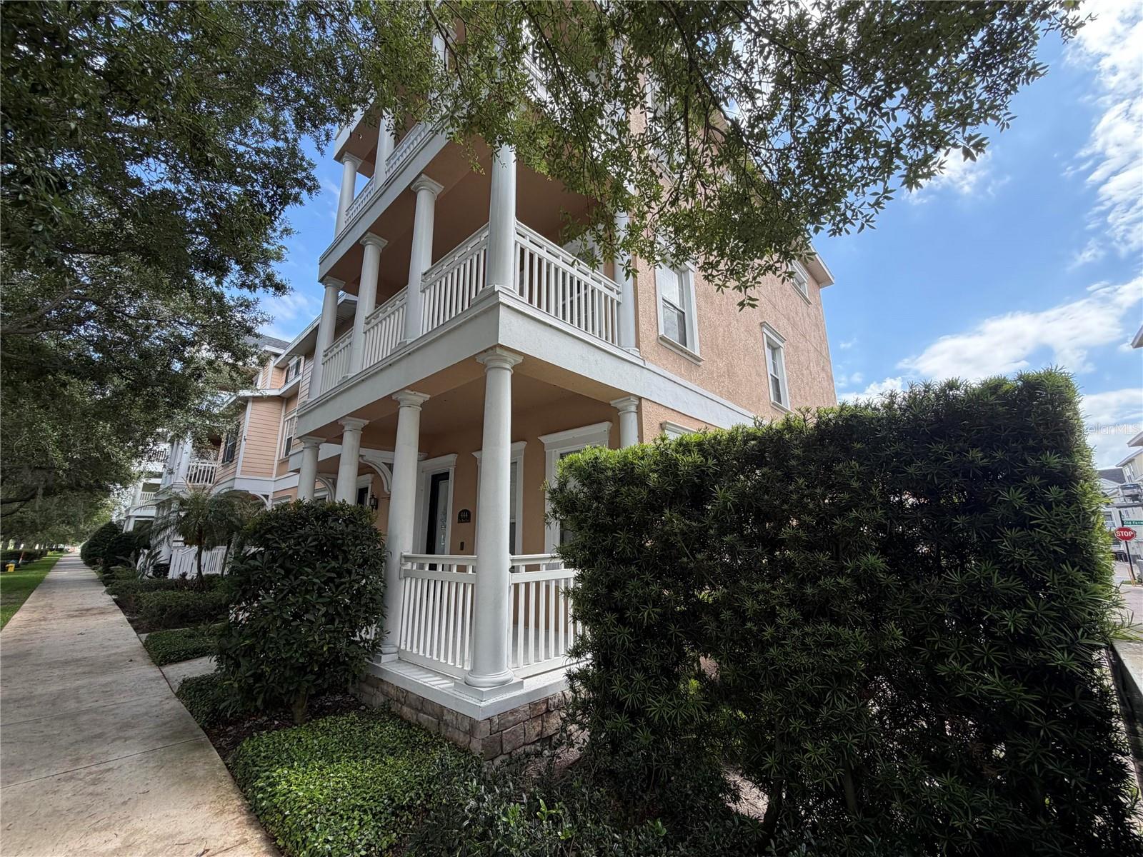 444 Blue Bayou Lane, FL