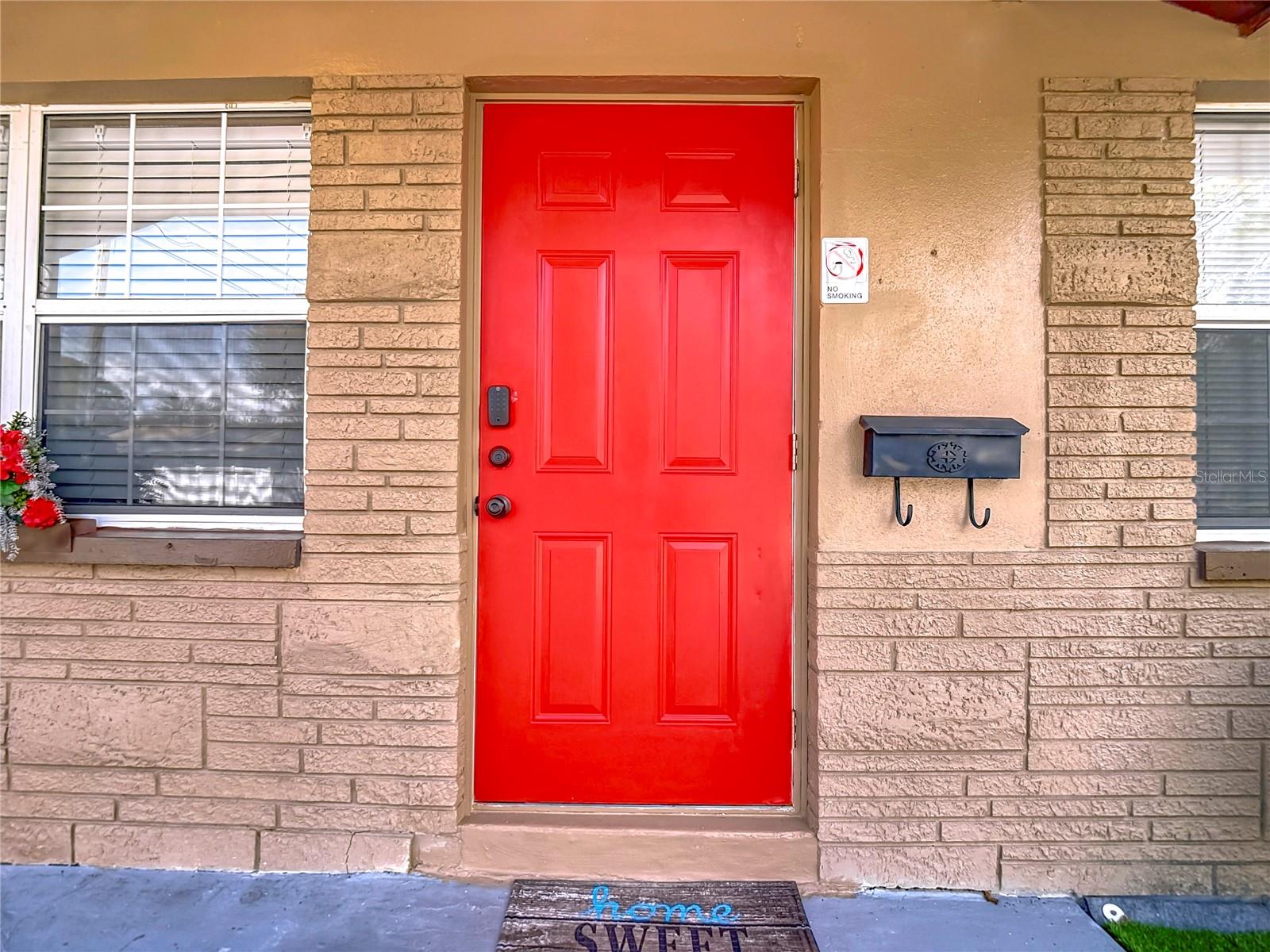 220 Jefferson Circle, FL