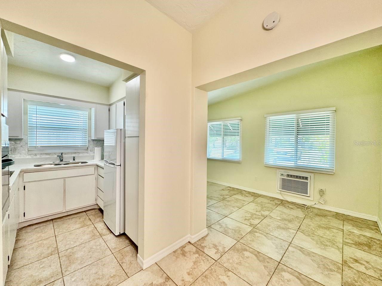 533 Yelvington Avenue, FL