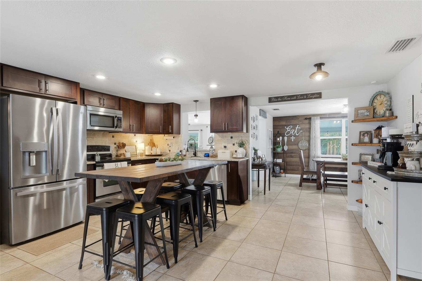 37325 Vero Lane, FL
