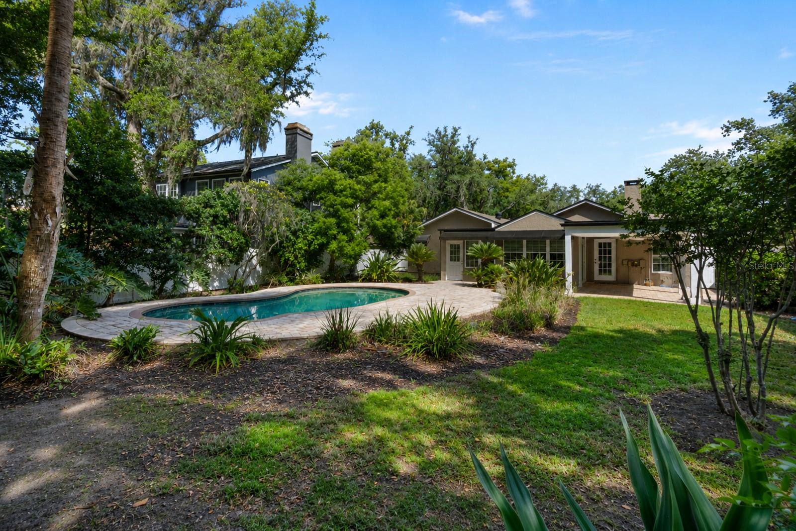 220 Reading Way, FL