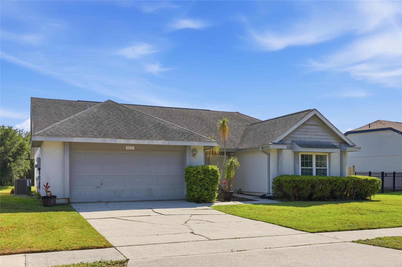 10137 Pink Carnation Court, FL
