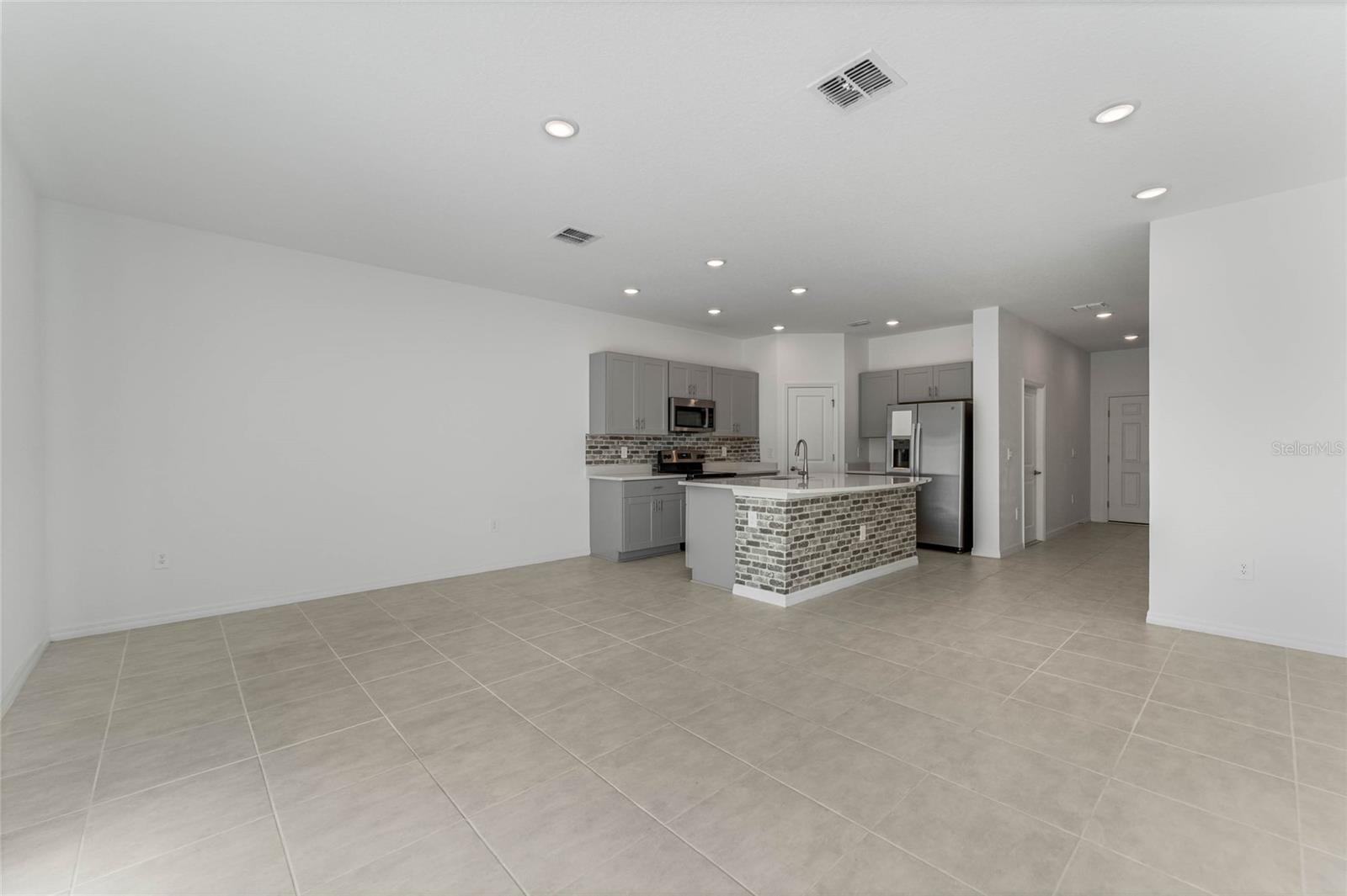 1281 Axel Graeson Avenue, FL