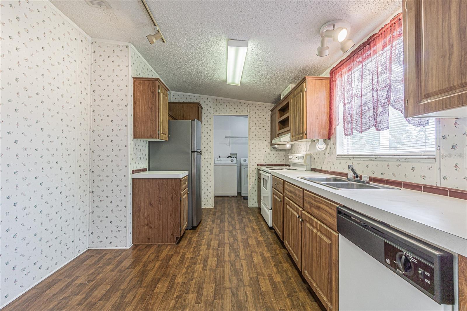 34516 Dustin Court, FL
