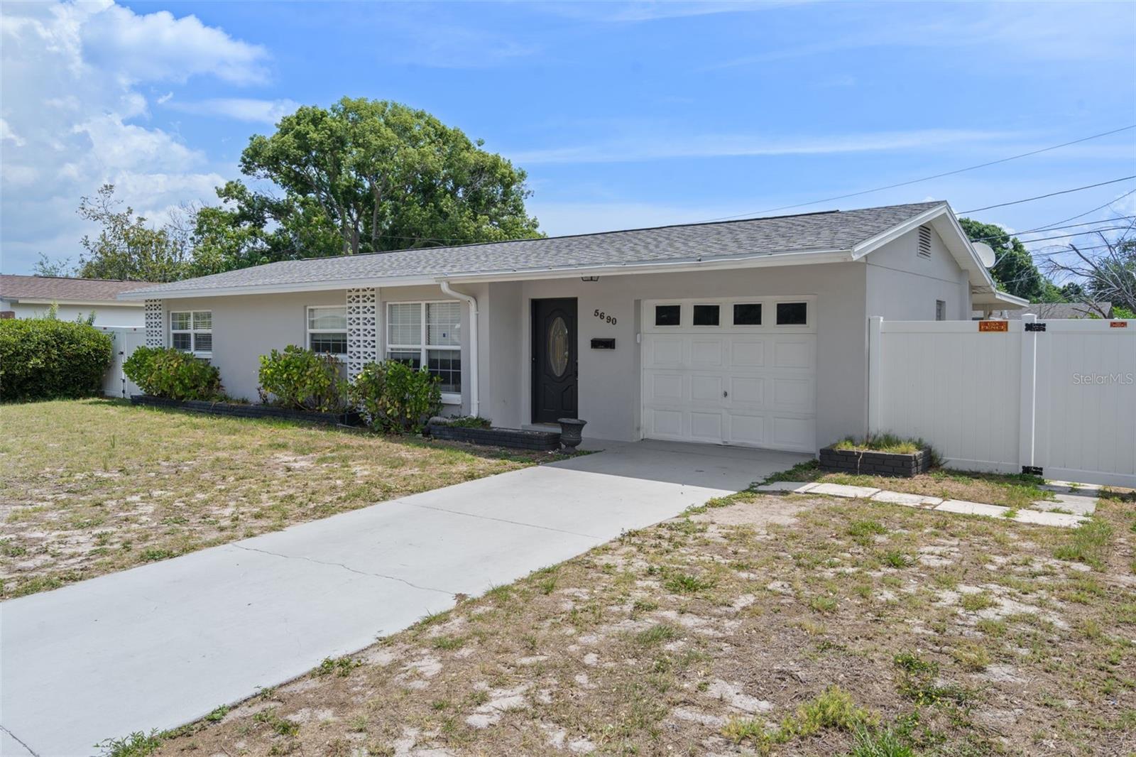 5690 6th Street, FL