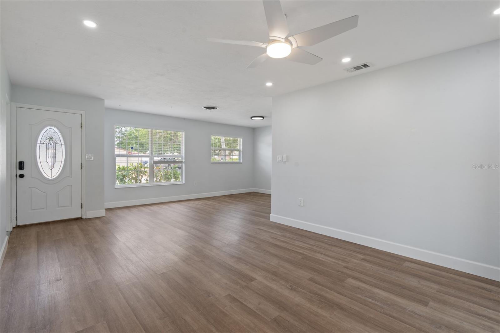 5690 6th Street, FL