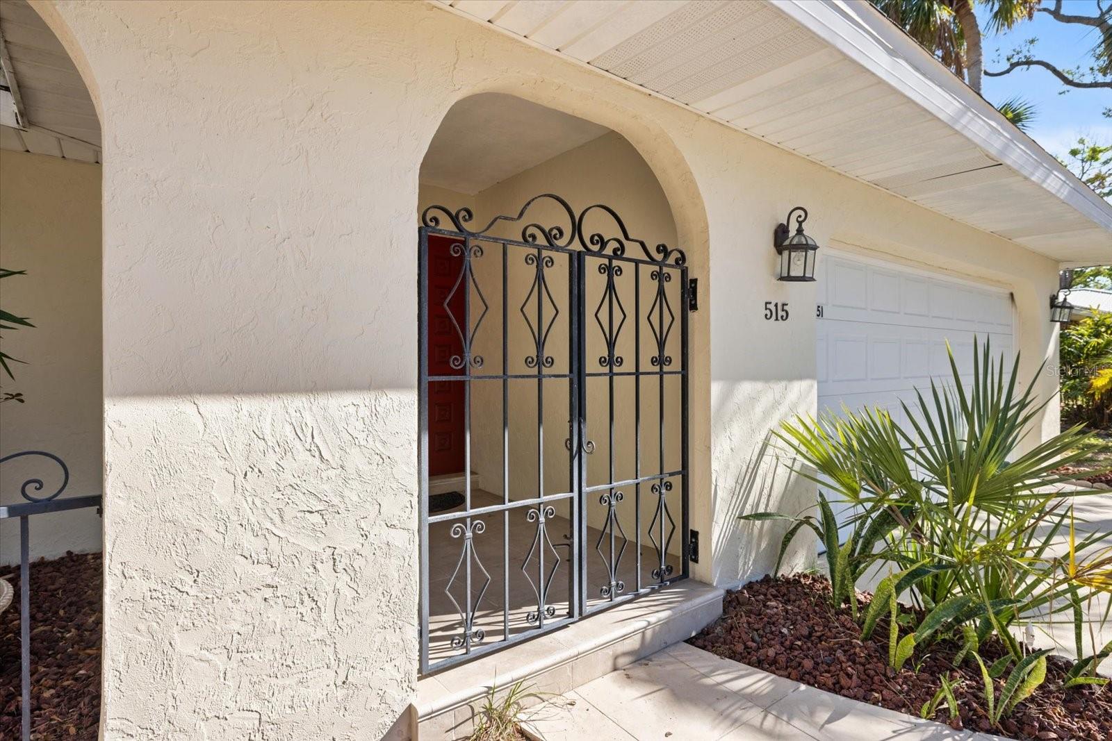 5151 Oakmont Place, FL