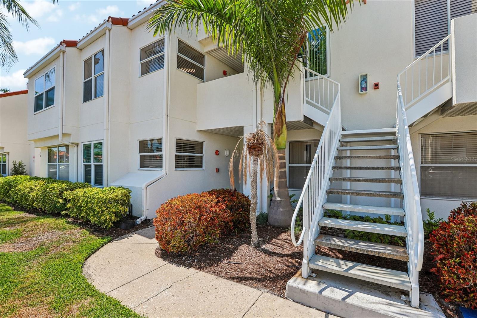 6085 Bahia Del Mar Boulevard, FL