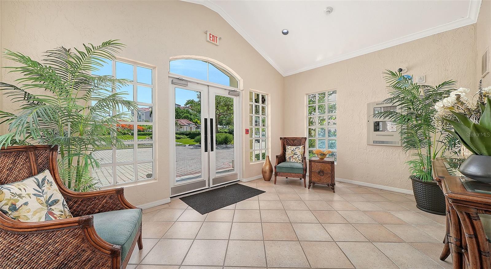 5420 Eagles Point Circle, FL