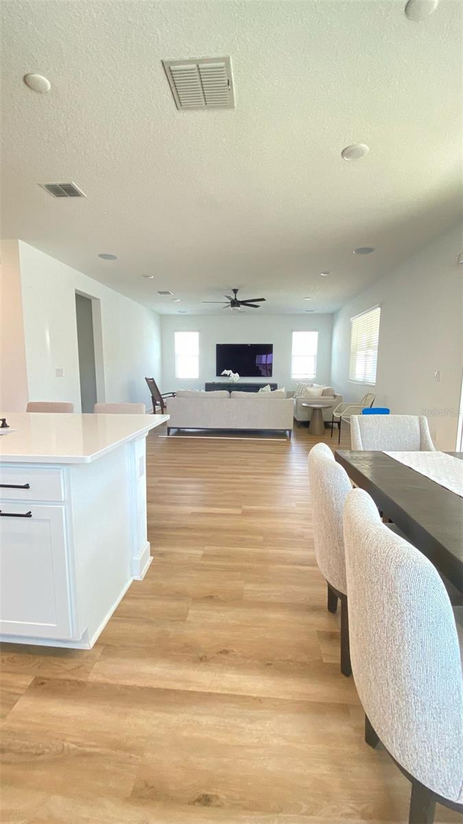 4128 Southern Vista Loop, FL