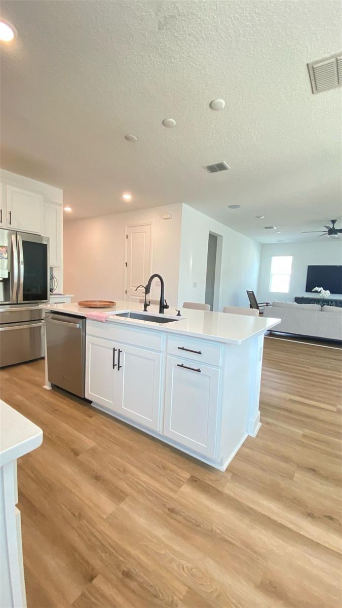 4128 Southern Vista Loop, FL