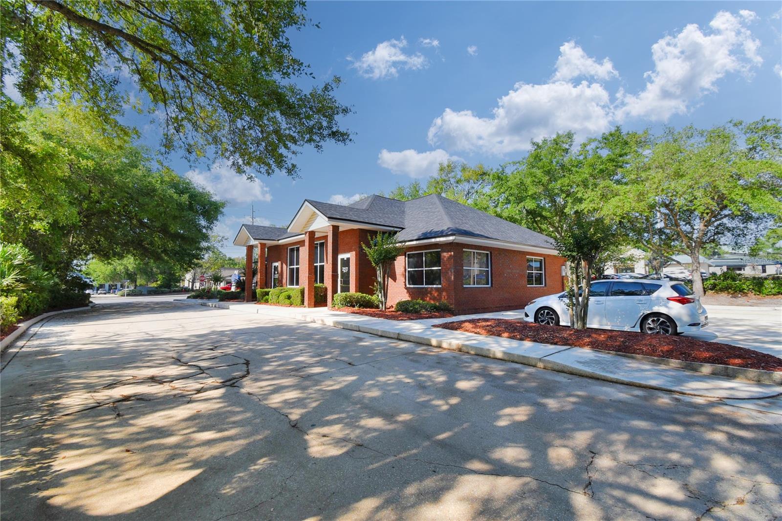 1555 Kingsley Avenue, FL