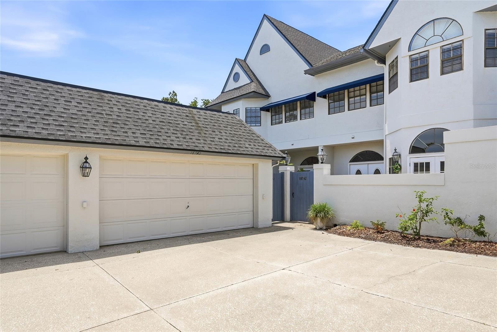 18740 Wimbledon Circle, FL