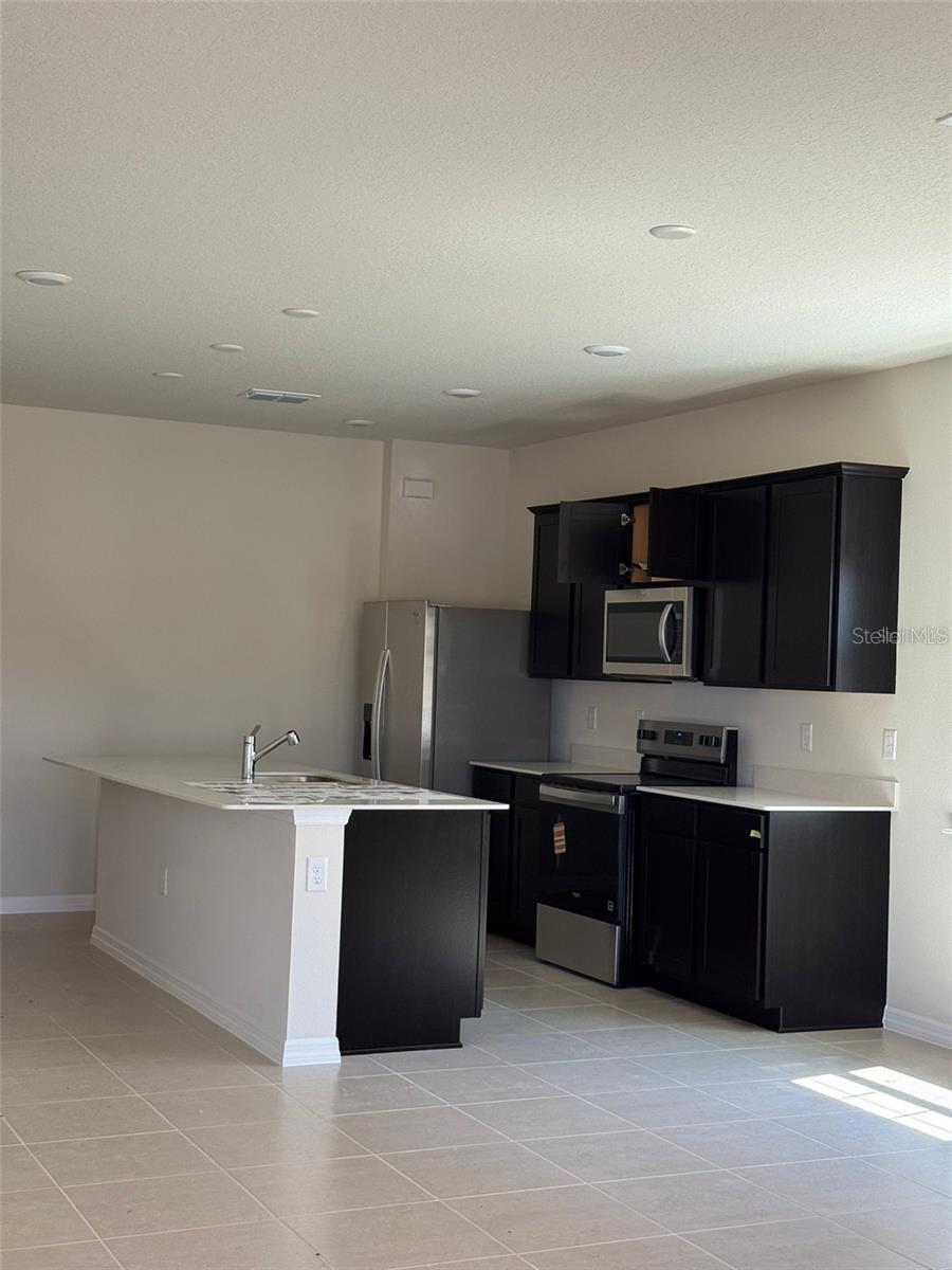 6385 Breeze Filled Lane, FL