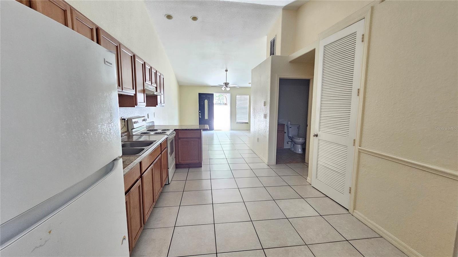 711 Lake Jessie Drive, FL