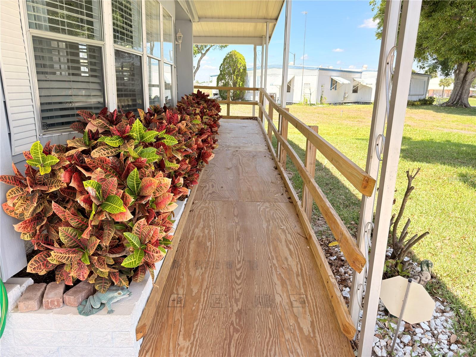 2202 Bahama Road, FL