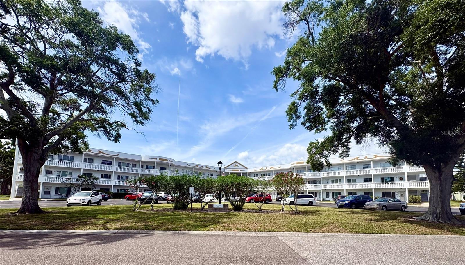 2428 Columbia Drive, FL