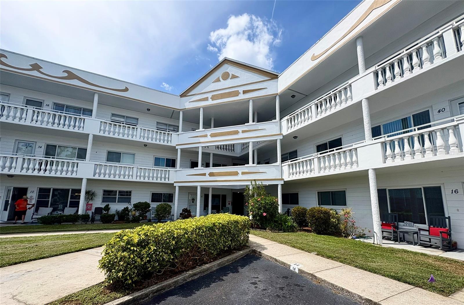2428 Columbia Drive, FL