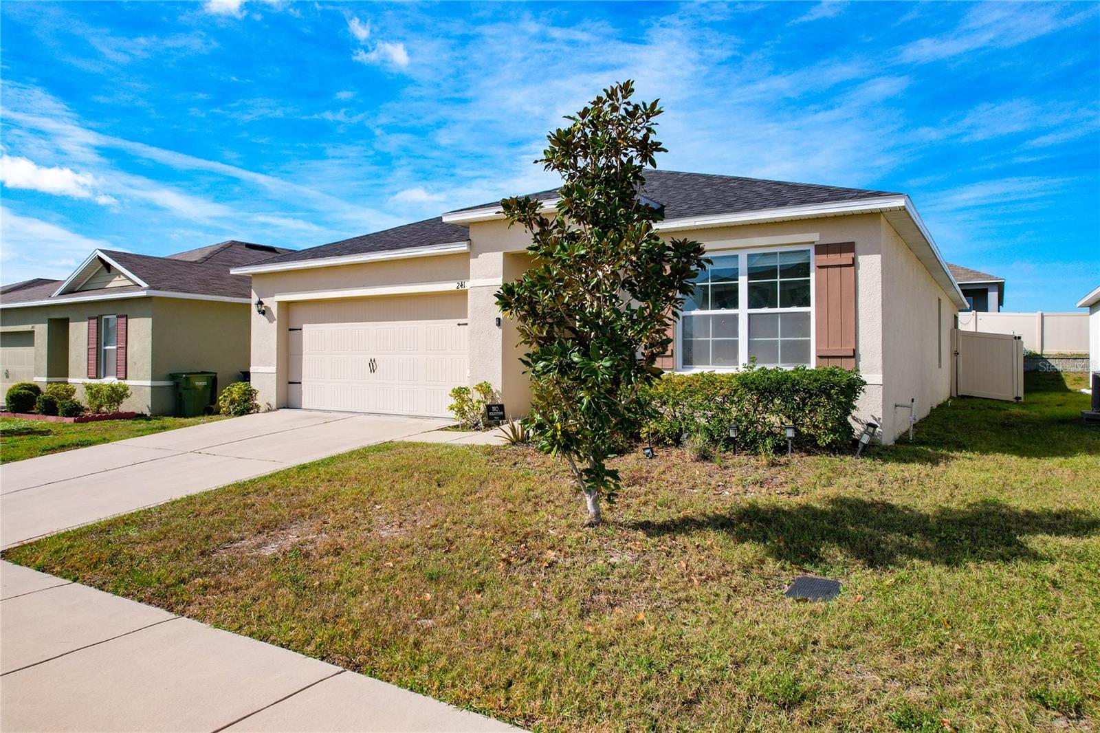 241 Meadowbrook Boulevard, FL