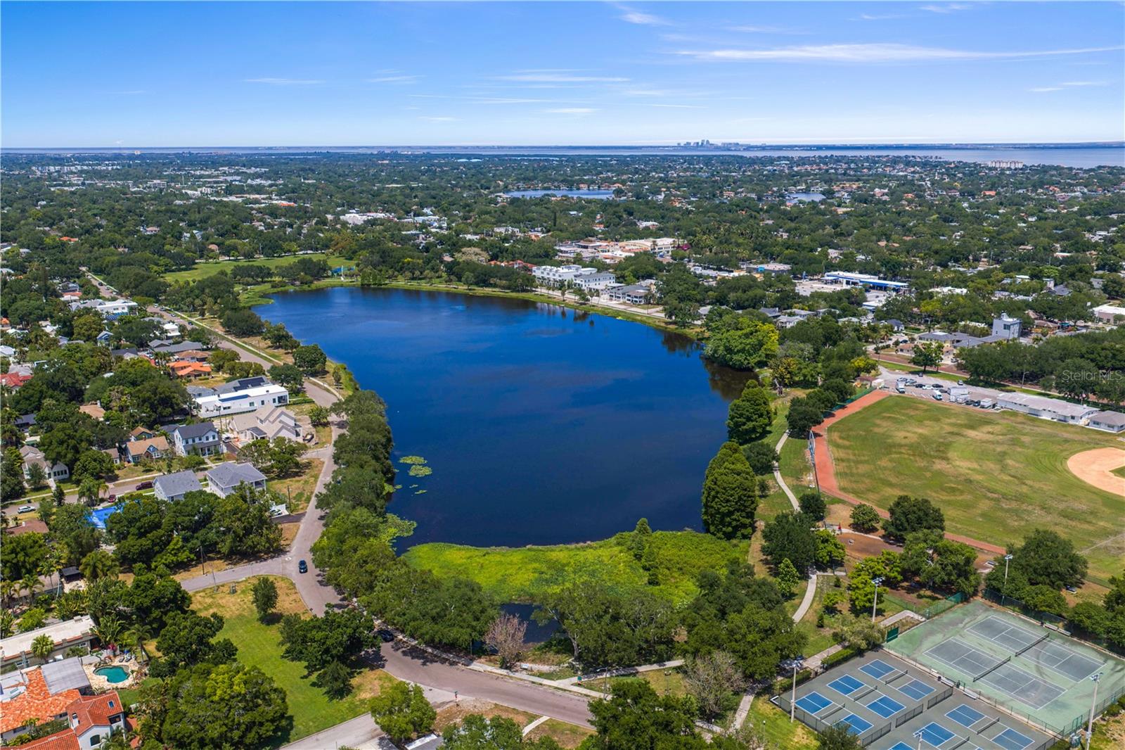 1175 Highland Court, FL