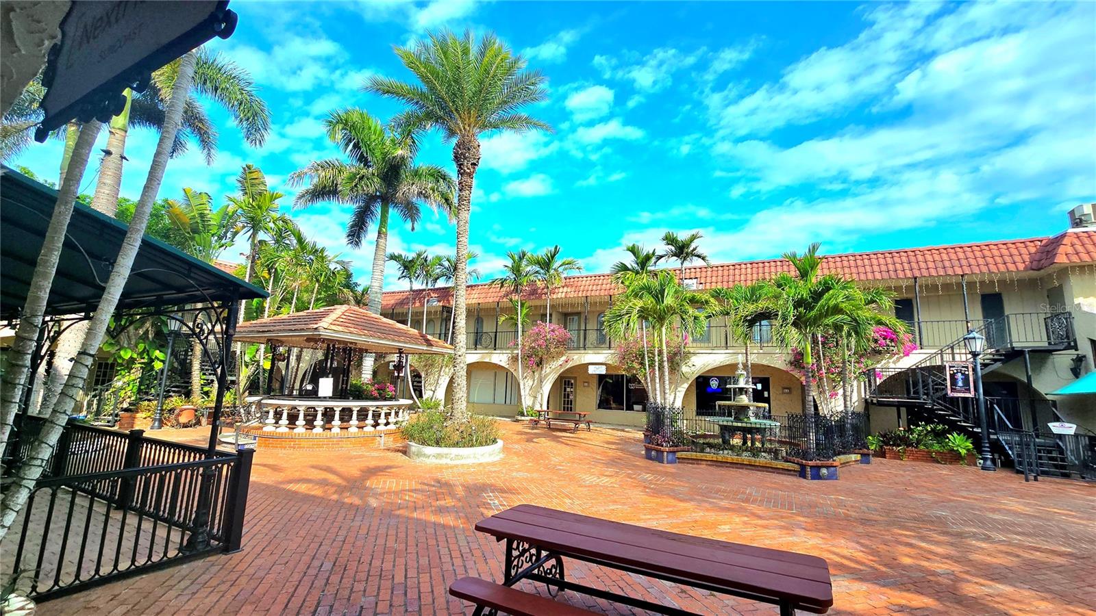 530 Us-41-Byp, FL
