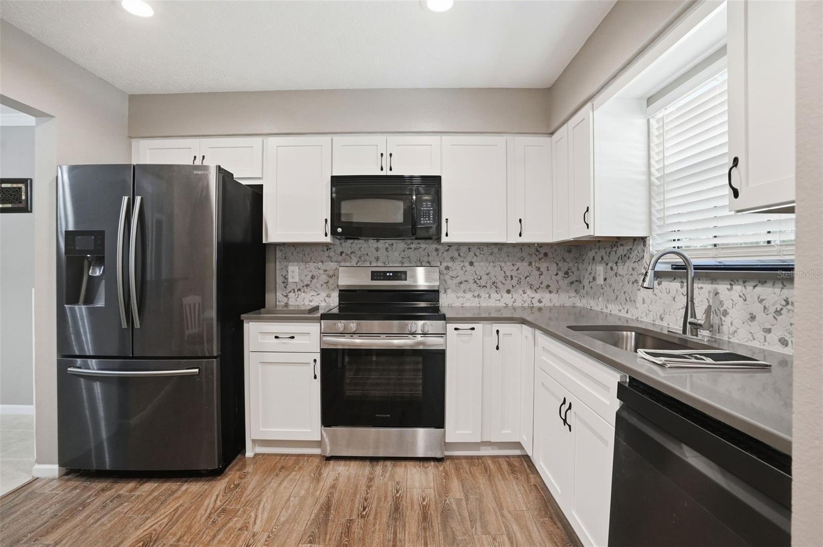 913 Candlebrook Lane, FL