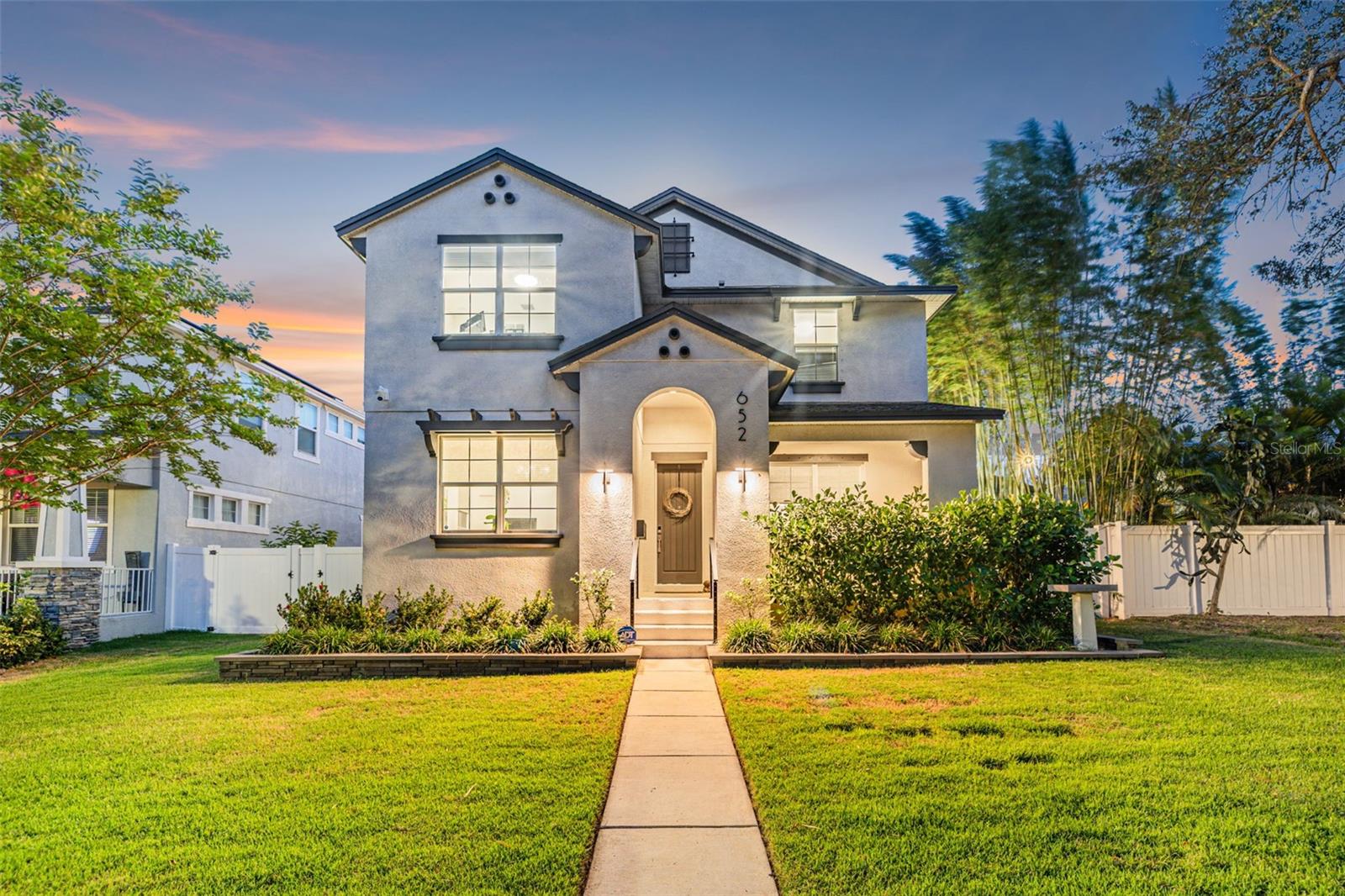652 10th Avenue, FL