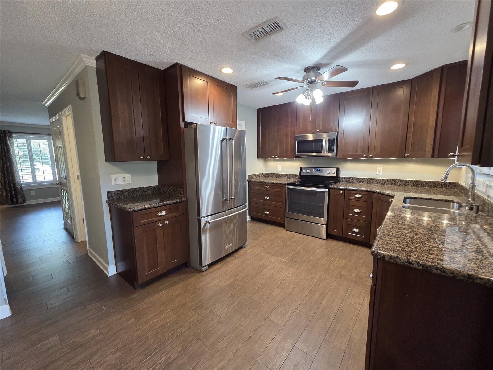 2478 Forest Way, FL