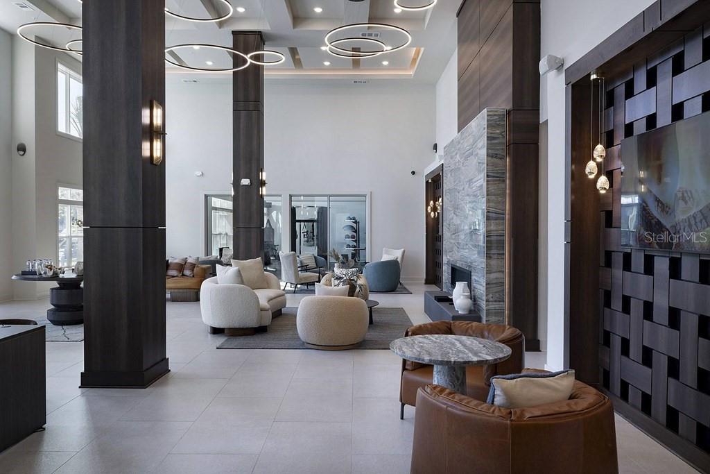 1015 Lake Forest Boulevard, FL
