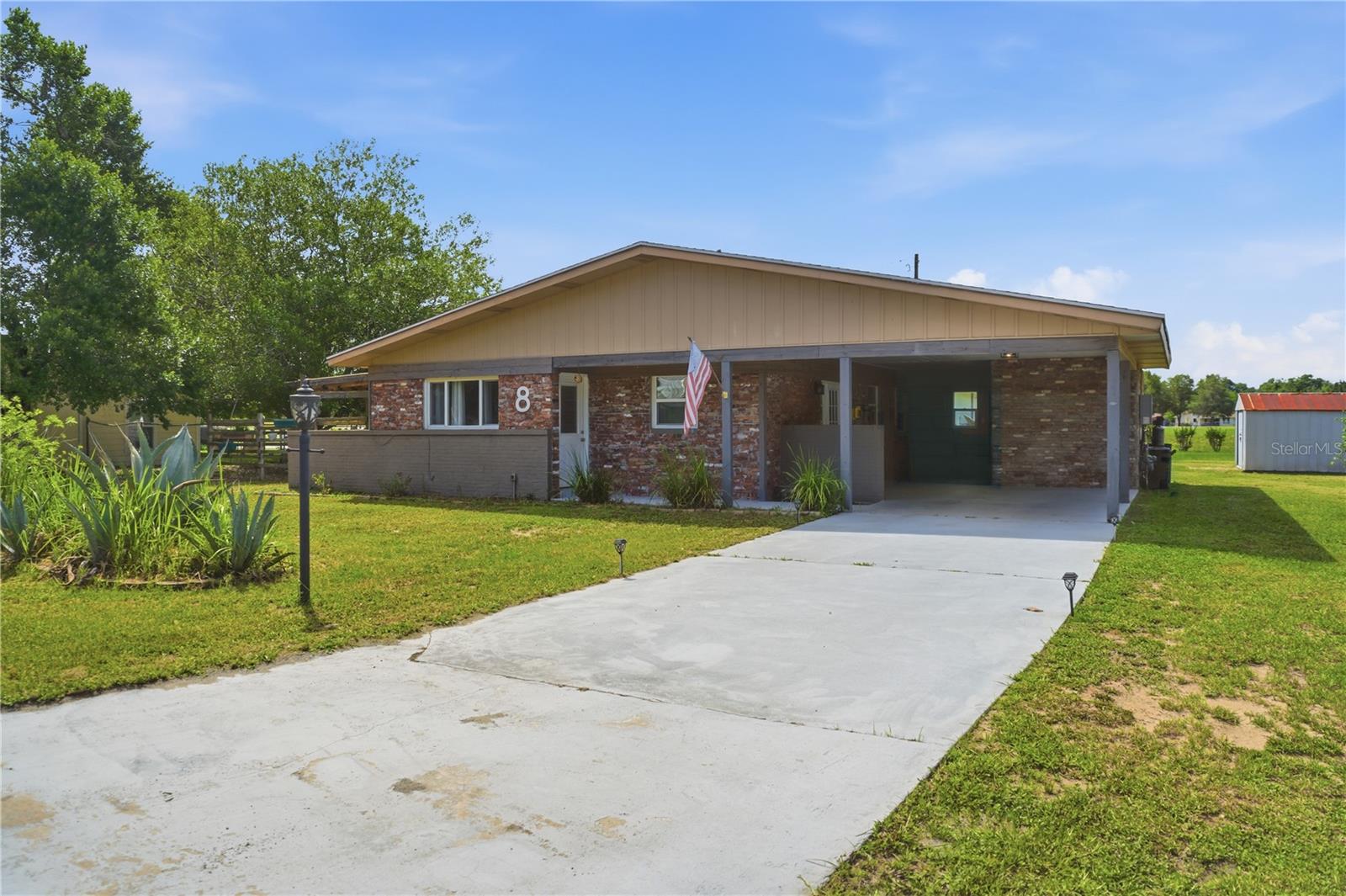 8 Silver Way, FL