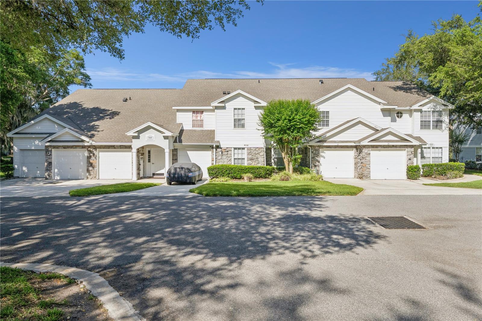 930 Loch Carron, FL