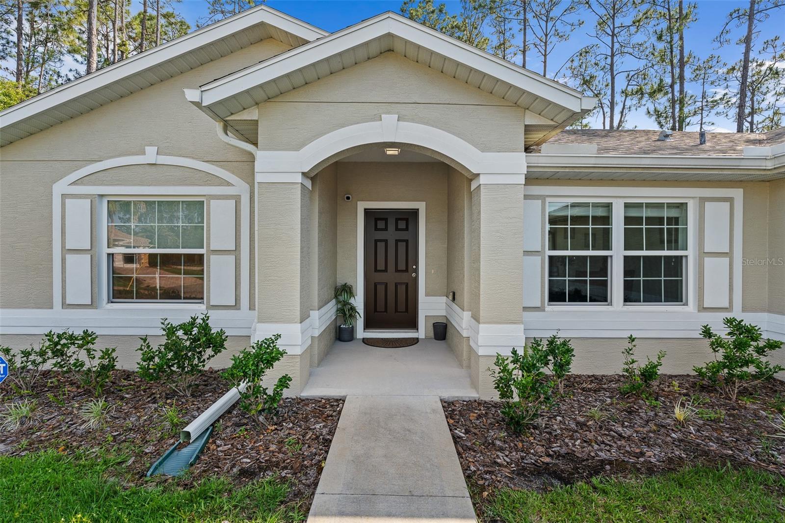 4 Westbury Place, FL