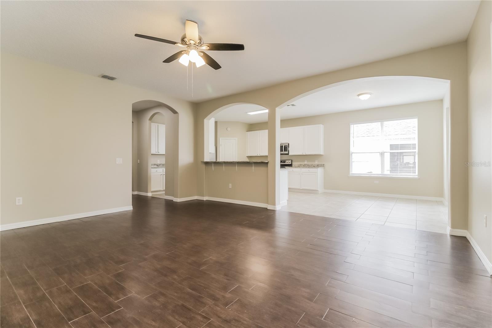 2114 The Oaks Boulevard, FL