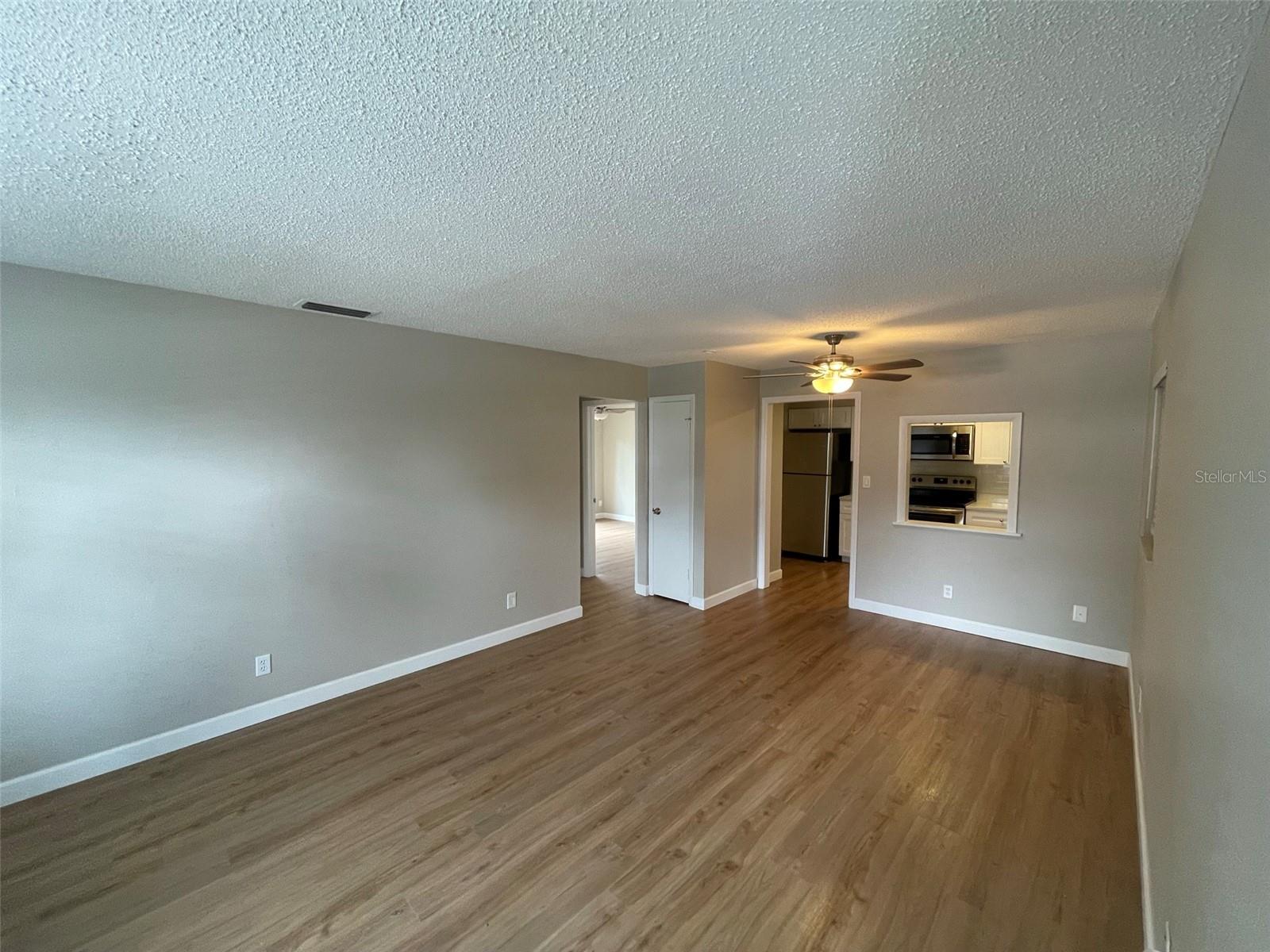 511 Duchess Court, FL