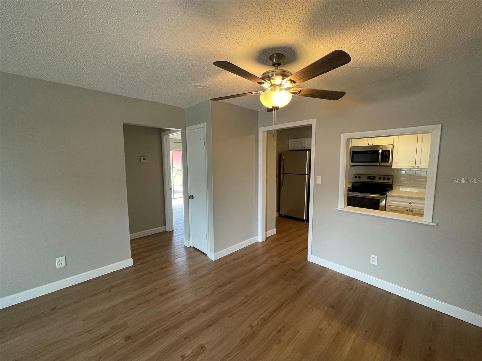 511 Duchess Court, FL