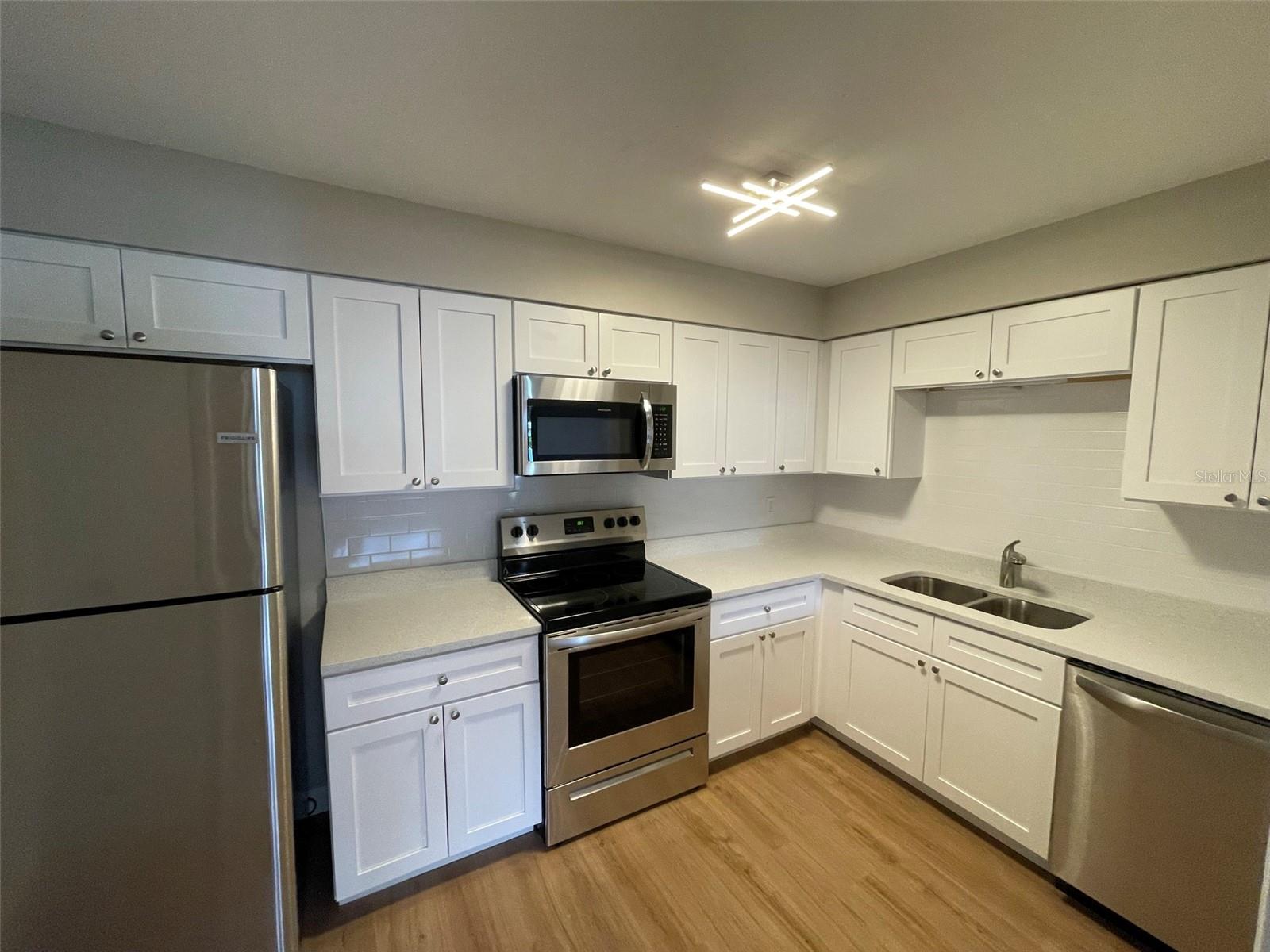 511 Duchess Court, FL