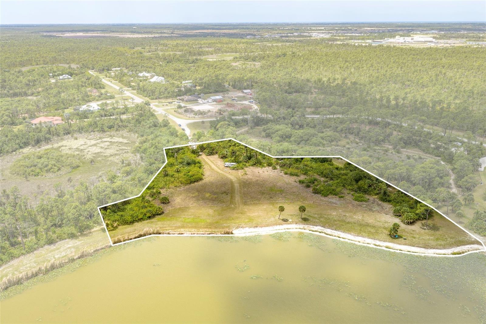 Falcon Court, FL