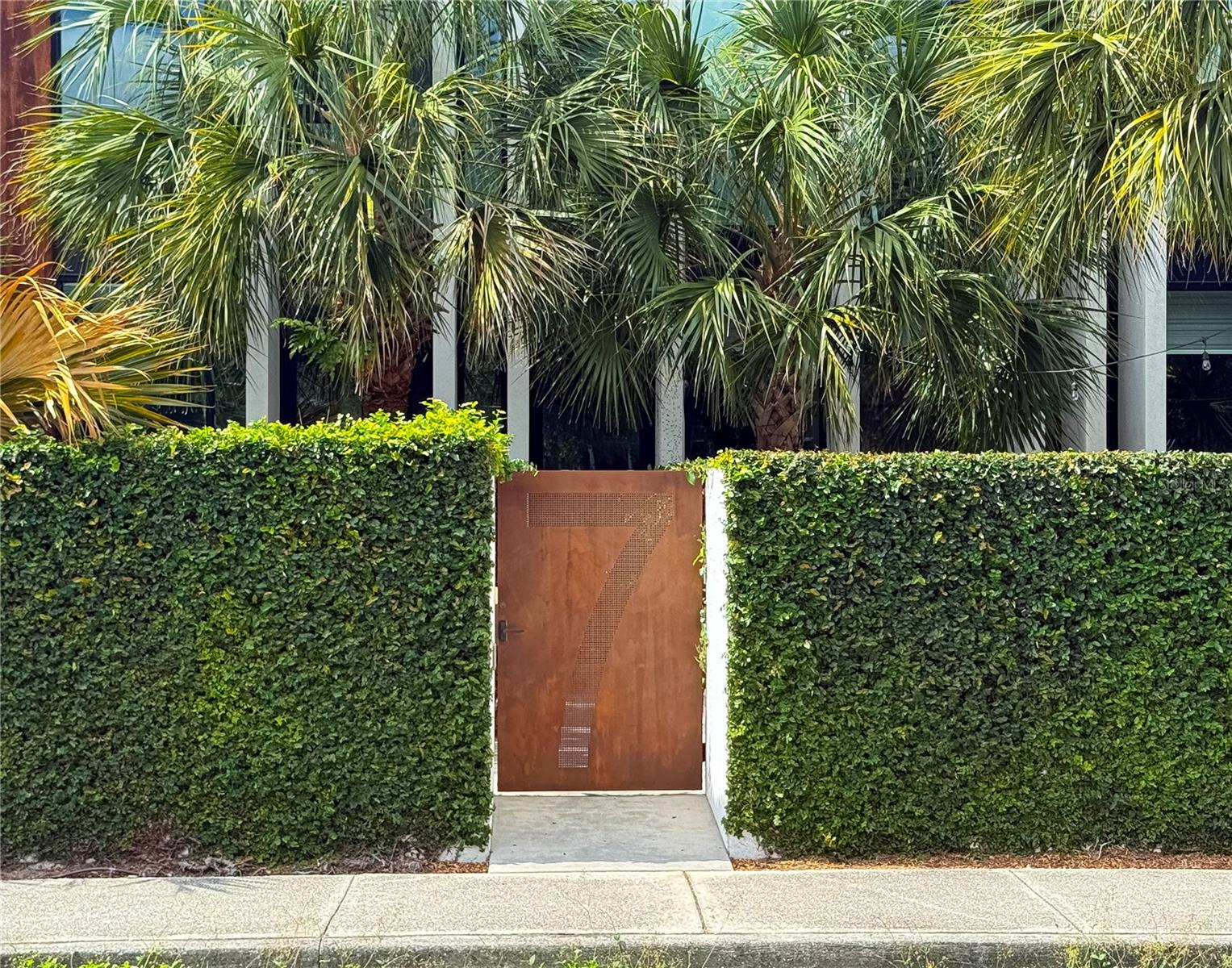 154 2nd Street, FL