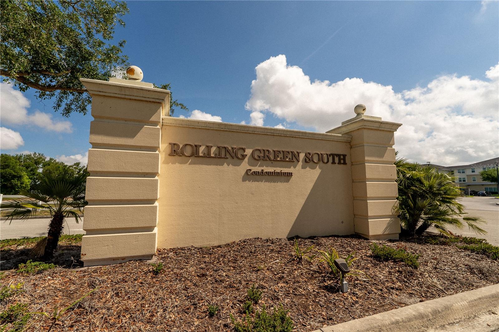 2433 Twin Drive, FL