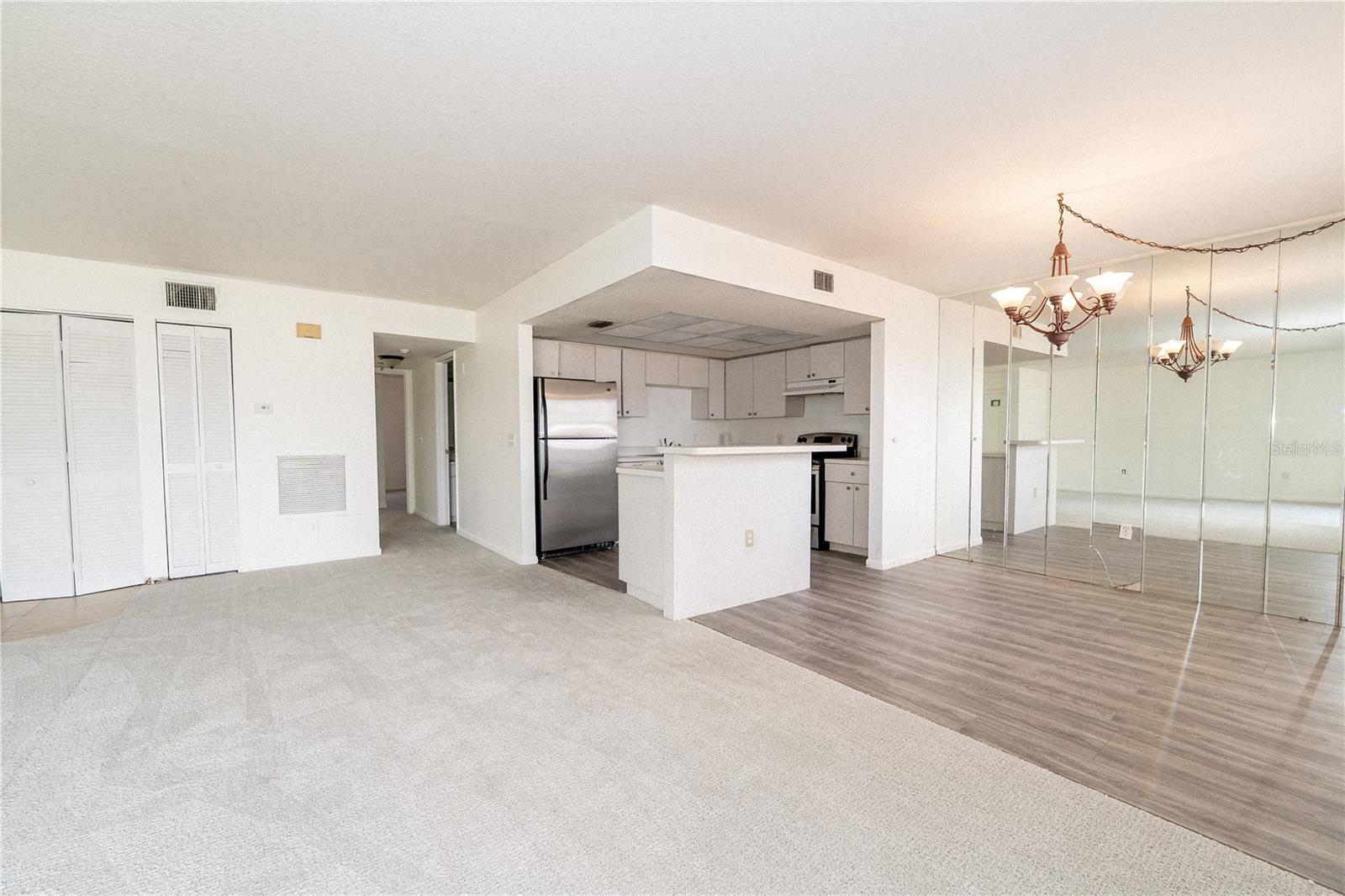 2433 Twin Drive, FL