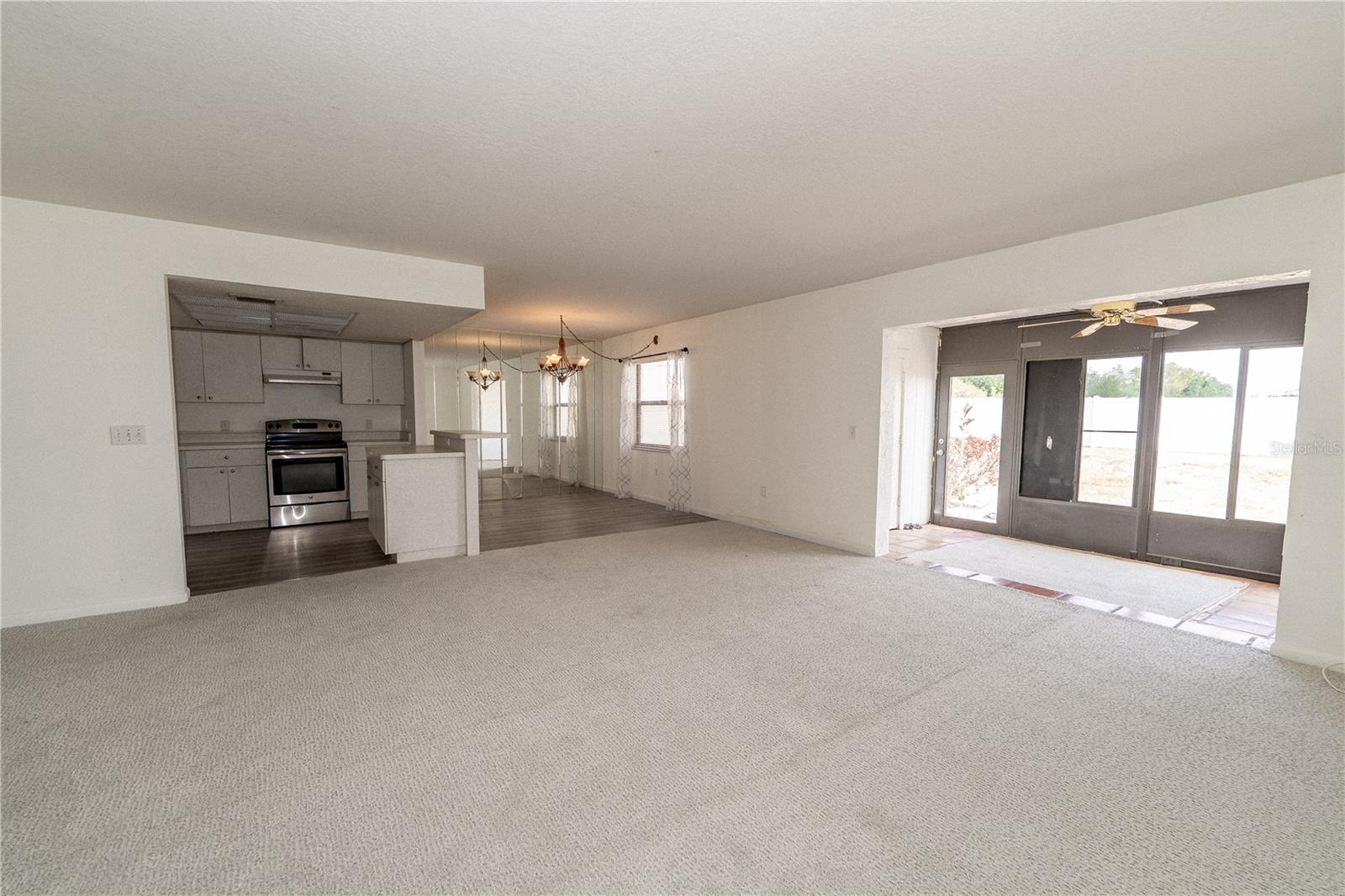2433 Twin Drive, FL