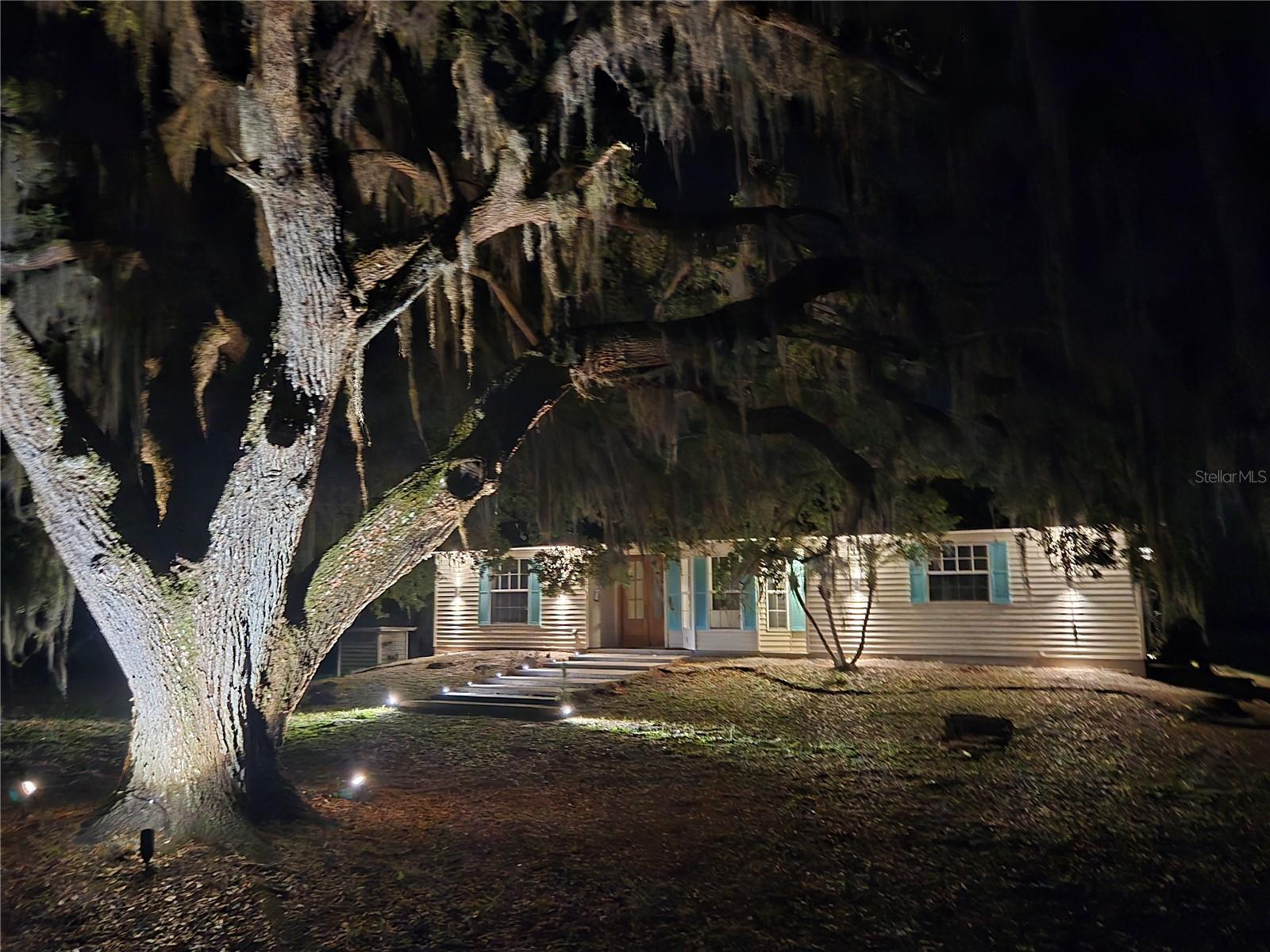 560 Eden Drive, FL