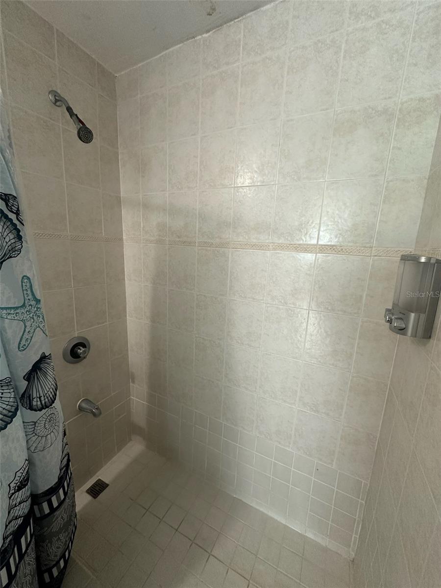 Ne206 El Charlie, PR