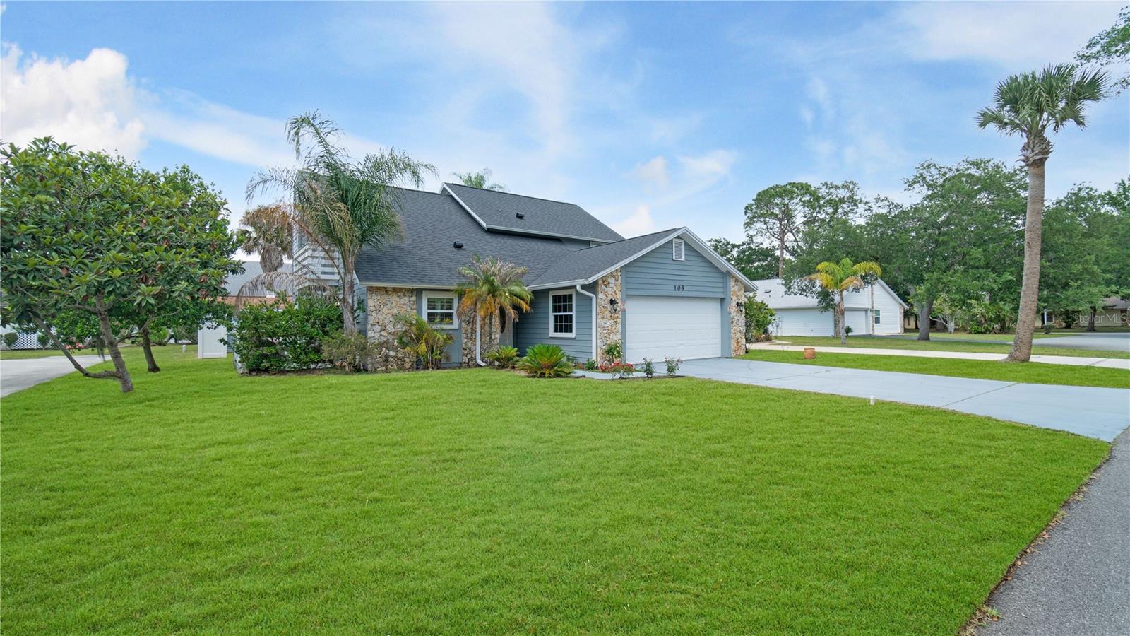 108 Grebe Court, FL