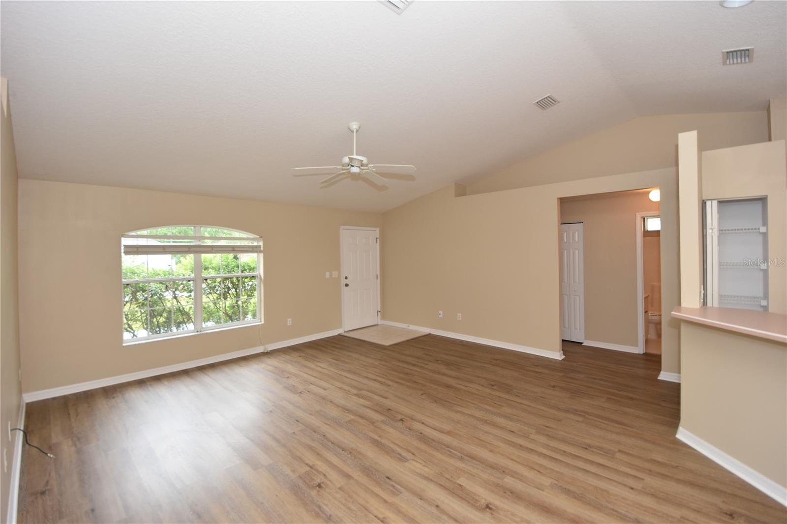 32 Slumber Path, FL