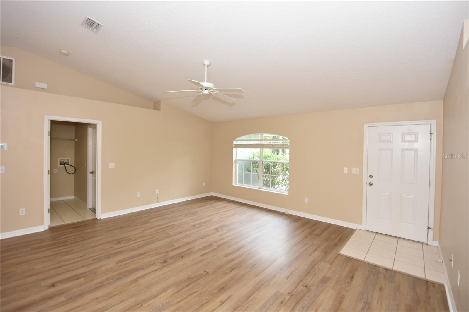 32 Slumber Path, FL