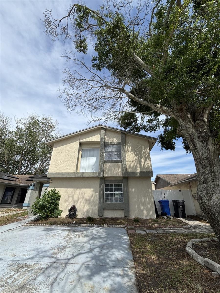 10307 Parkcrest Drive, FL