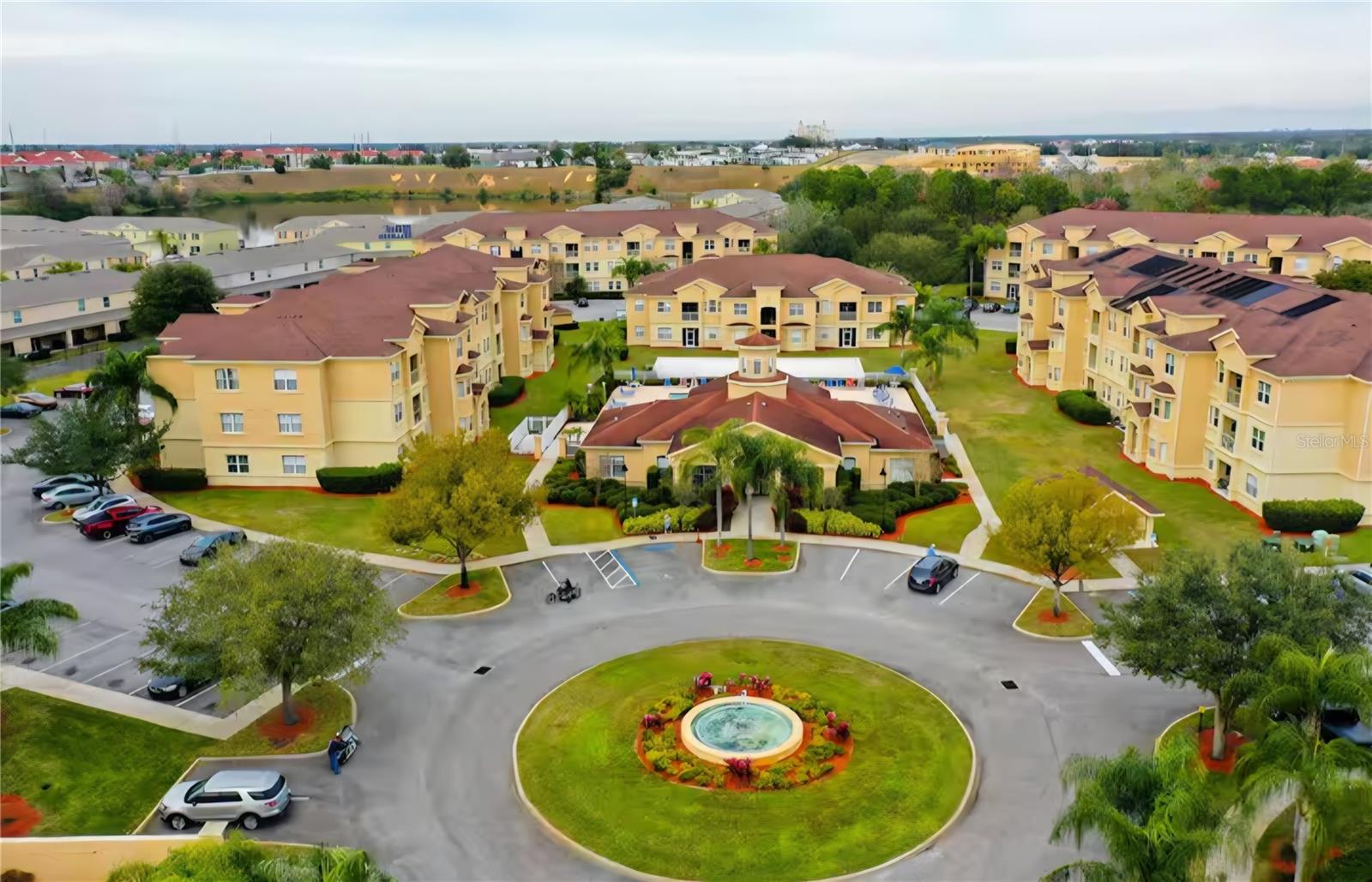 818 Terrace Ridge Circle, FL
