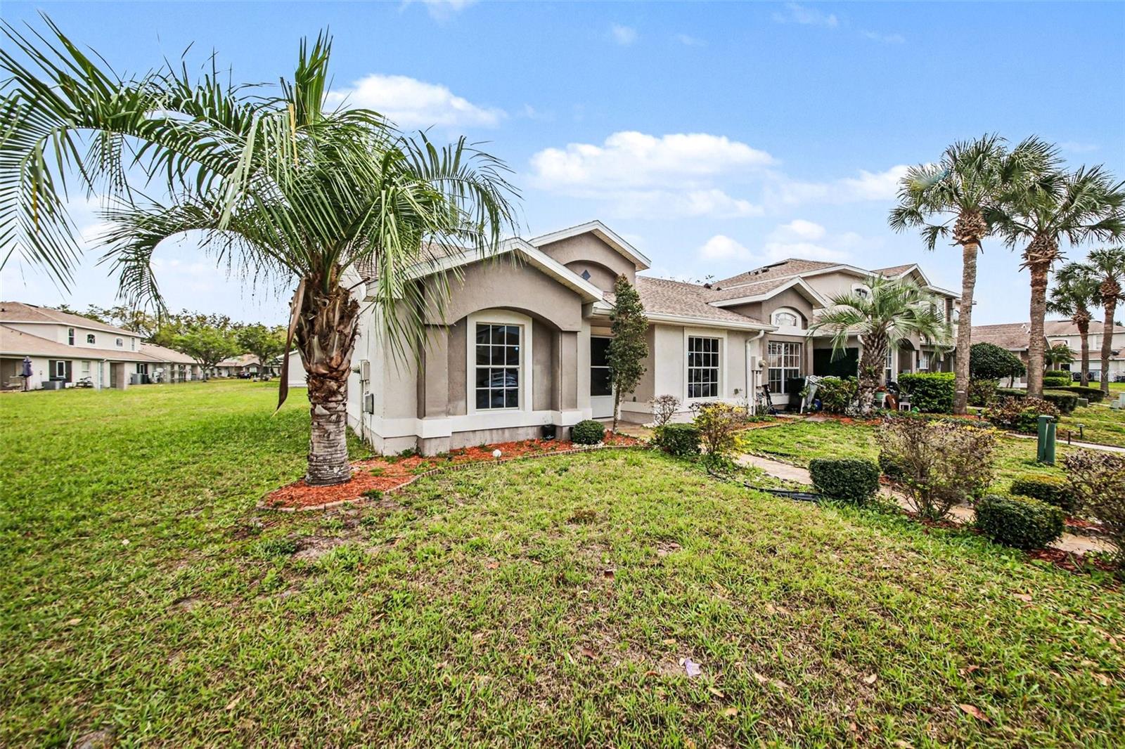 14657 Laguna Beach Circle, FL