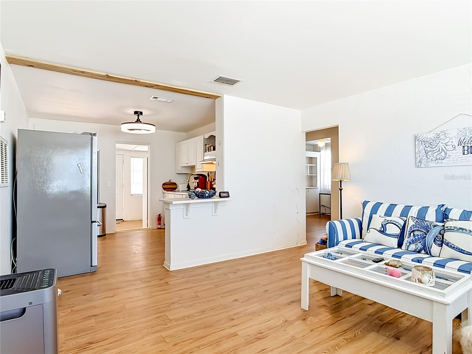 27 Alamanda Drive, FL
